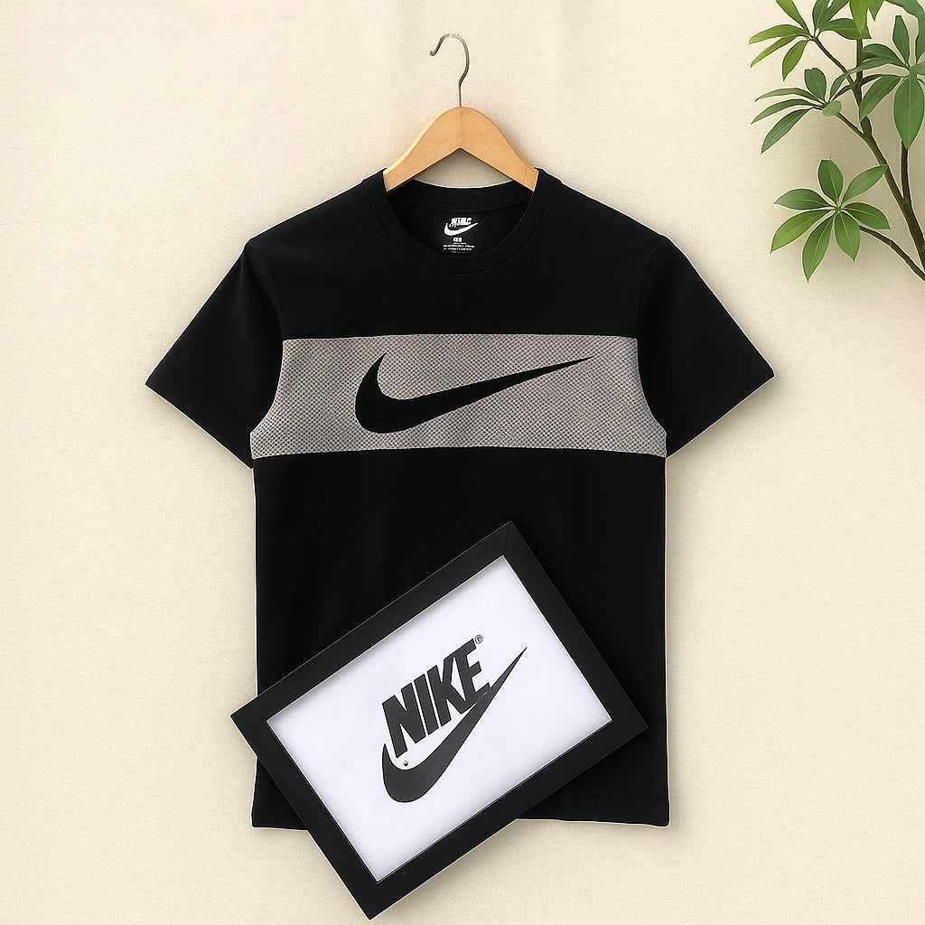 Nike Black Half Sleeves T-Shirt